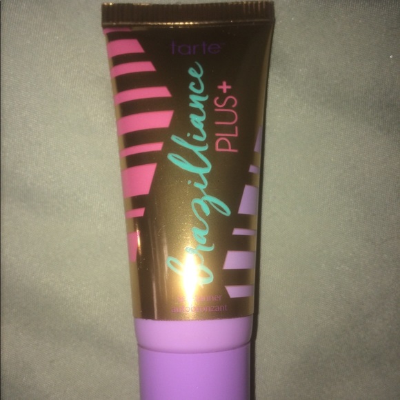 Makeup bundle. - Picture 6 of 8